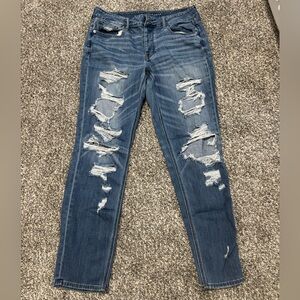 American Eagle Mom Jeans 
Size 10